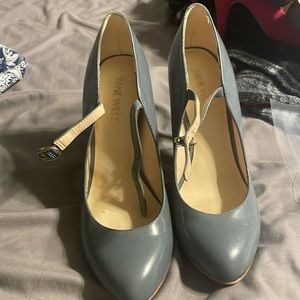 Blue Nine West pumps